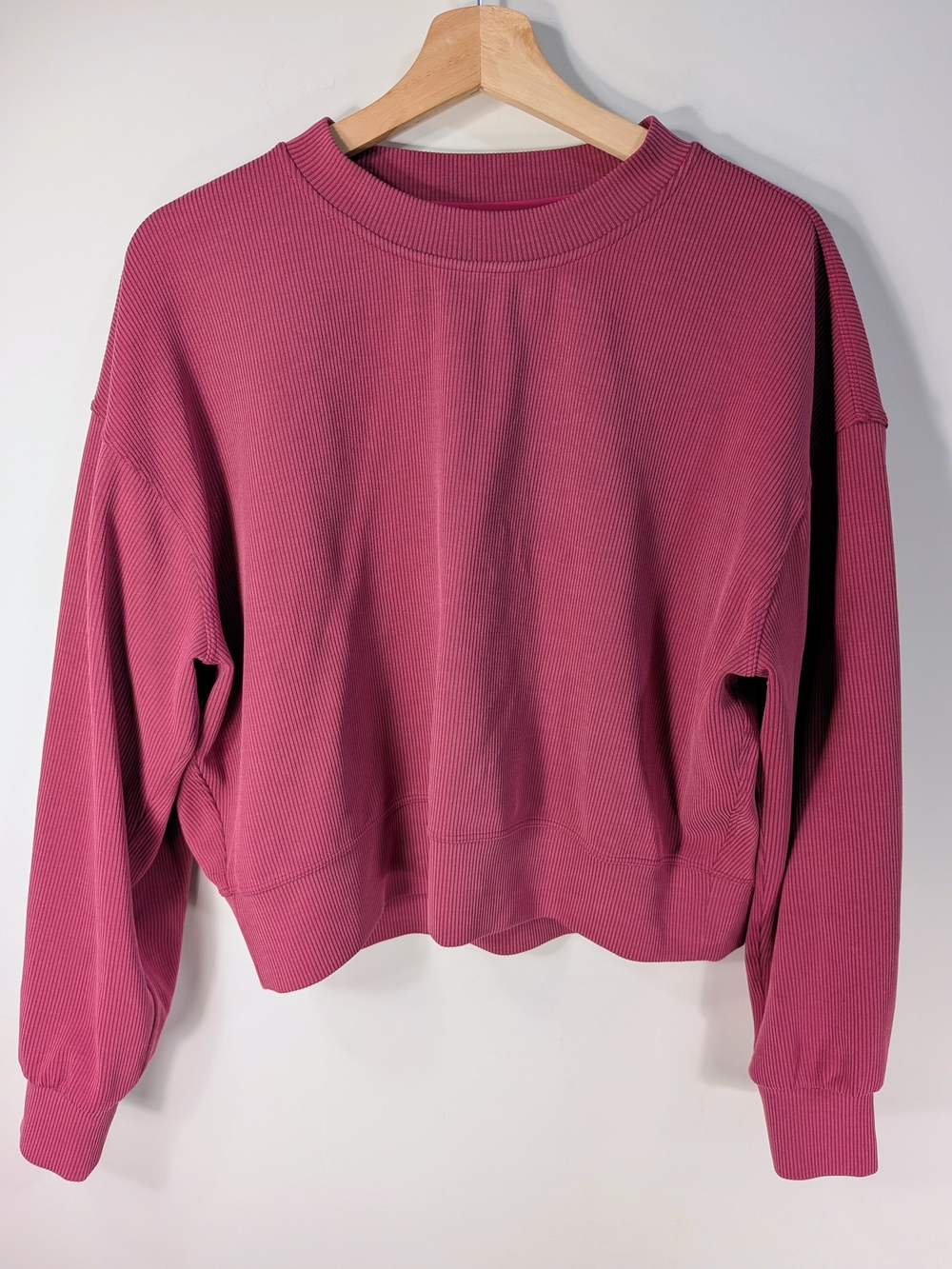 Lululemon Ribbed Softstreme Perfectly Oversized Cropped Crew Magenta Size 6